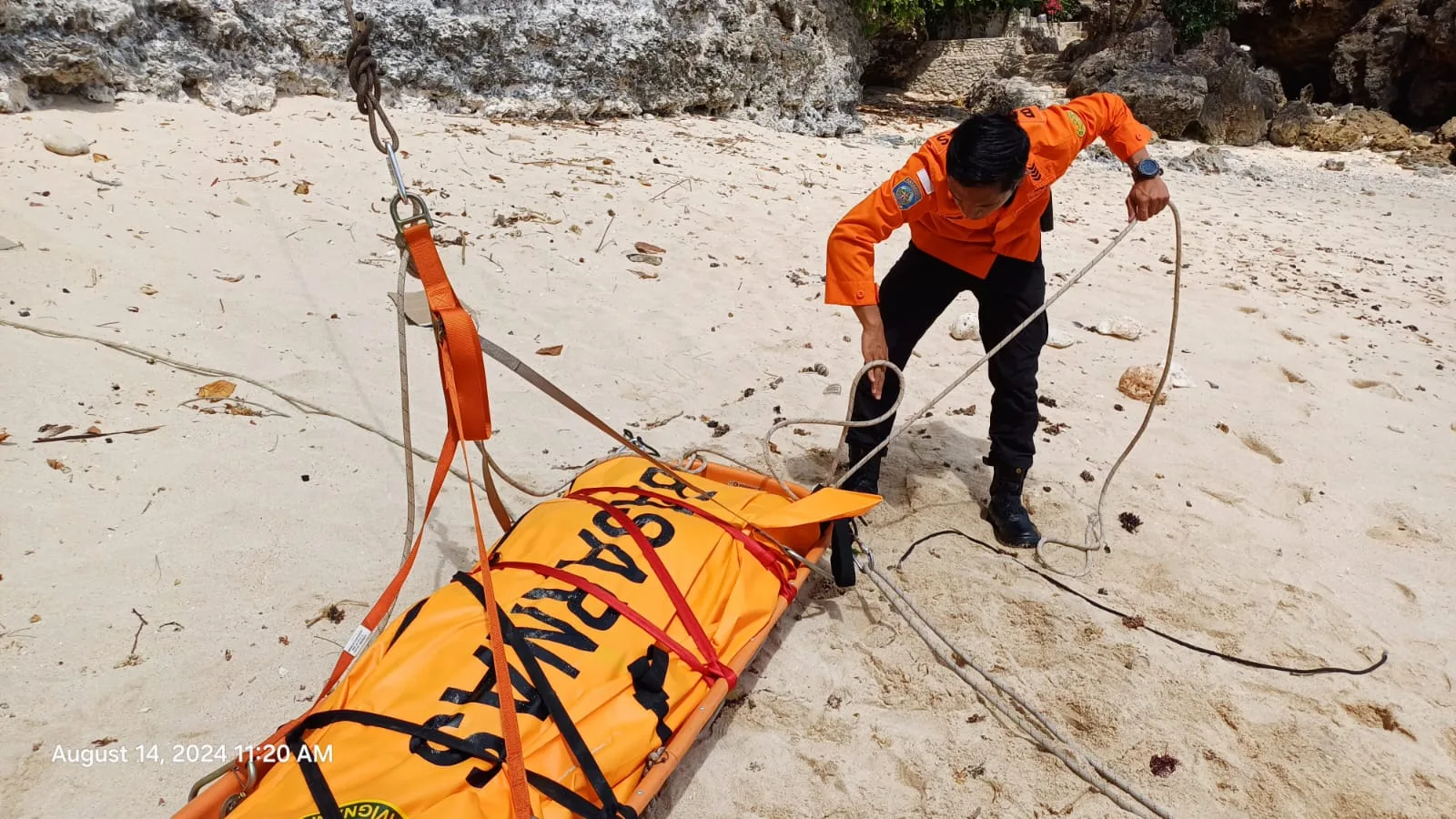 Penemuan Jenazah WN Amerika Tergeletak di Pantai Bingin, Badung