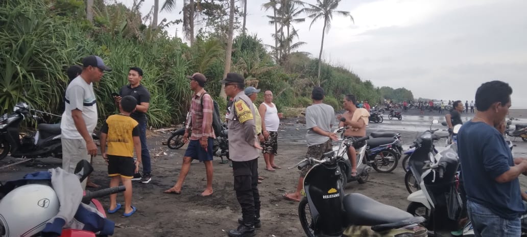 Amor Ring Acintya, Pria di Tabanan Tewas Terseret Arus Saat Menjaring Ikan di Pantai Pasut