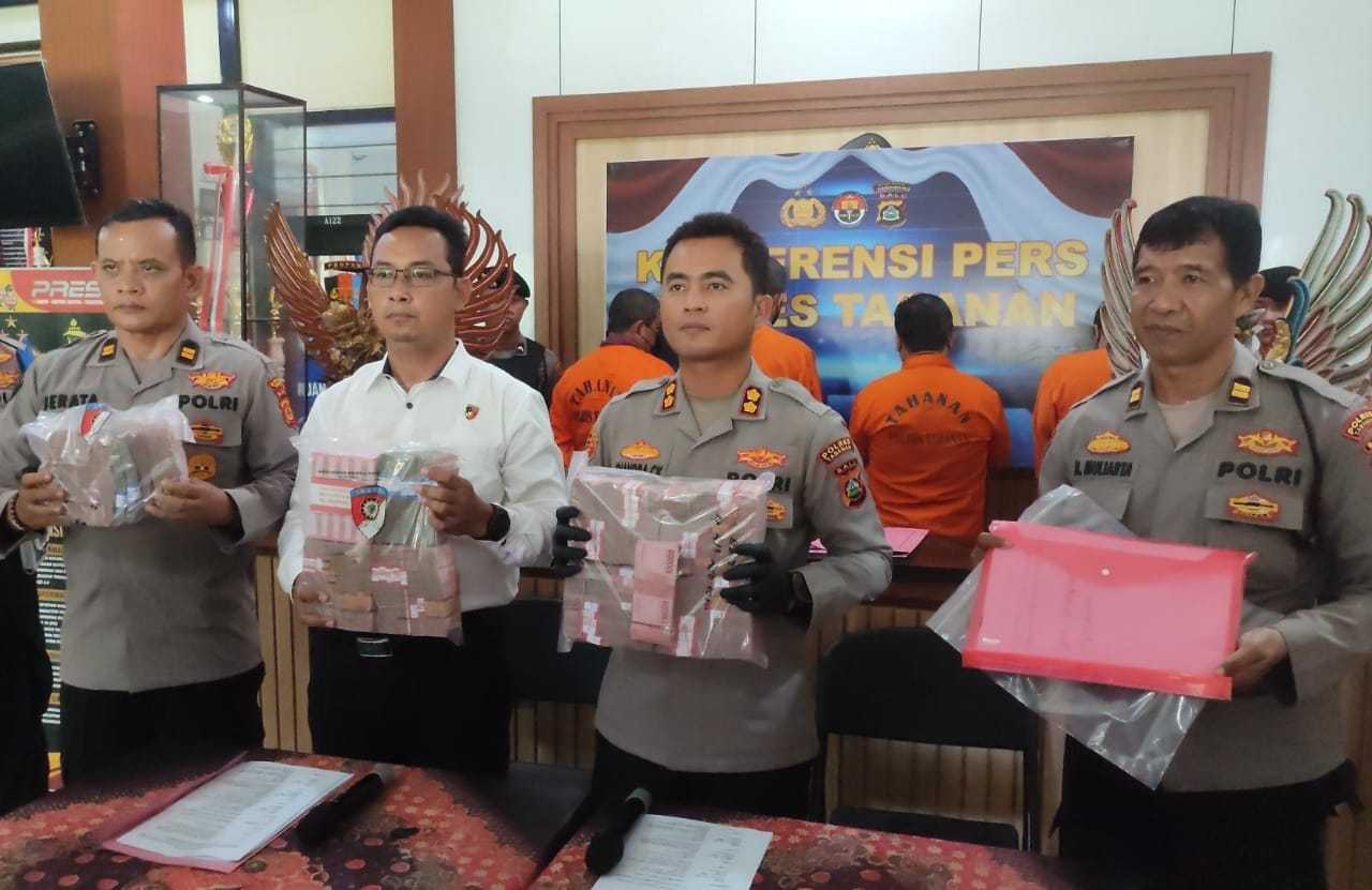 Korupsi Dana Usaha Ekonomi Produktif Hingga Rp 1 Miliar, Pengurus LPD di Tabanan Ditahan