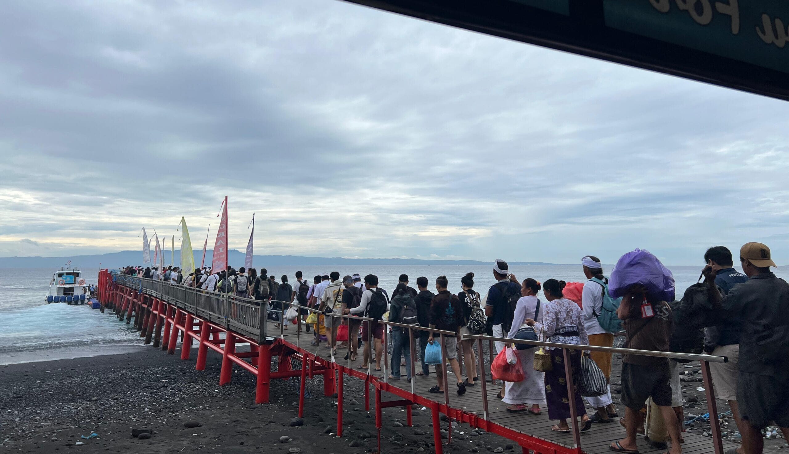 Berikan Kenyamanan Lebih, Penumpang The Angkal Naik 50 Persen Saat Buda Cemeng