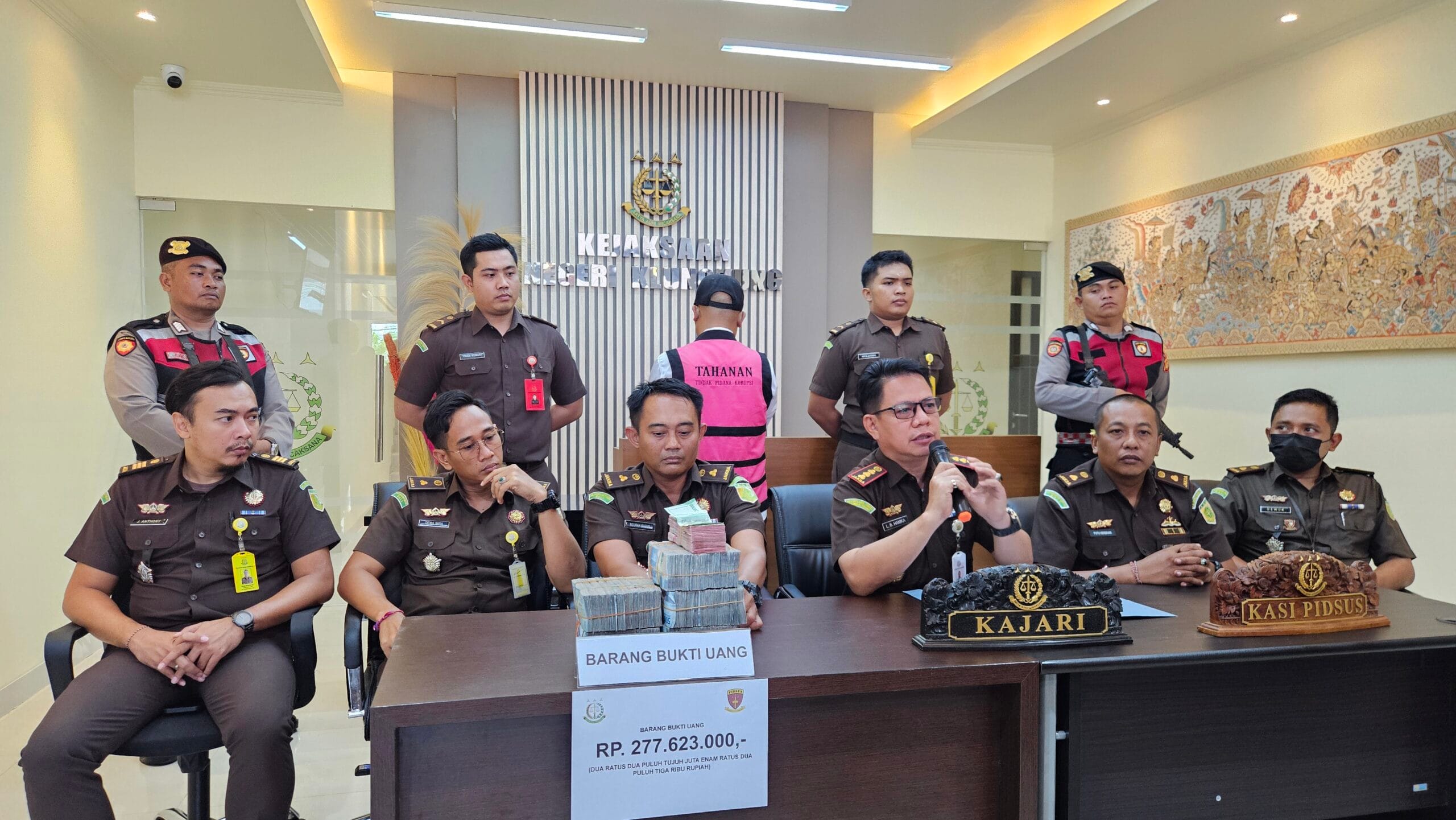 Kejaksaan Tunggu Pengembalian Ratusan Juta Rupiah dari 4 Orang yang  Diuntungkan Dalam Kasus Korupsi BumDesa Dawan Kaler Klungkung