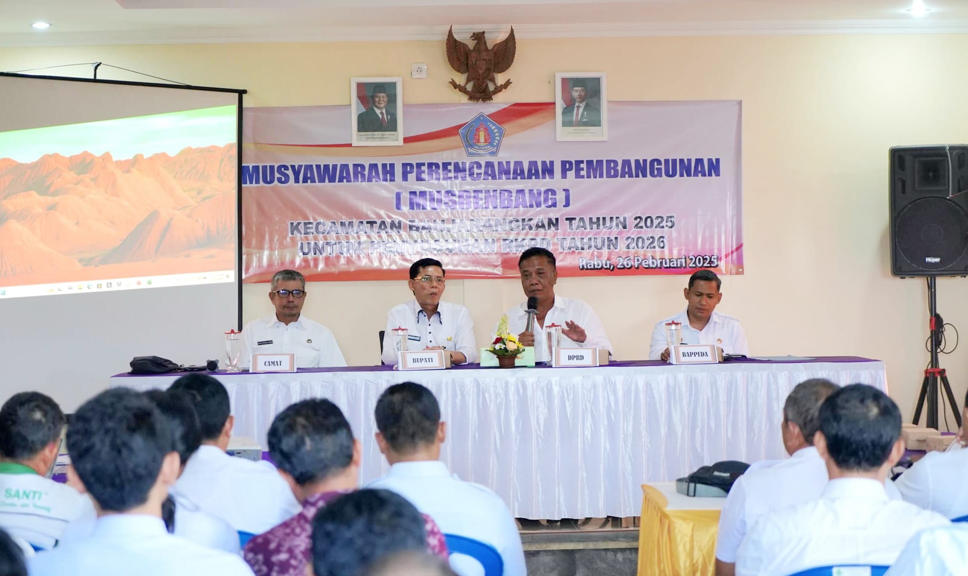 Ketua DPRD Klungkung Ingatkan Perbekel Gunakan Anggaran Desa dengan Benar dan Ajukan Usulan Pembangunan Sebelum Masuk Sidang