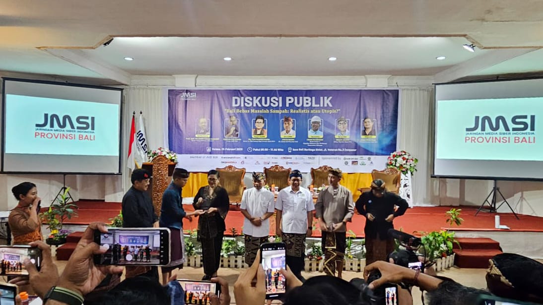 JMSI Bali Gelar Diskusi Publik Bertajuk “Bali Bebas Masalah Sampah : Realitas atau Utopis ?”