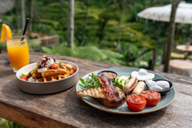 Asupan Makanan yang Tepat buat Jaga Daya Tubuh di Tengah Cuaca Buruk