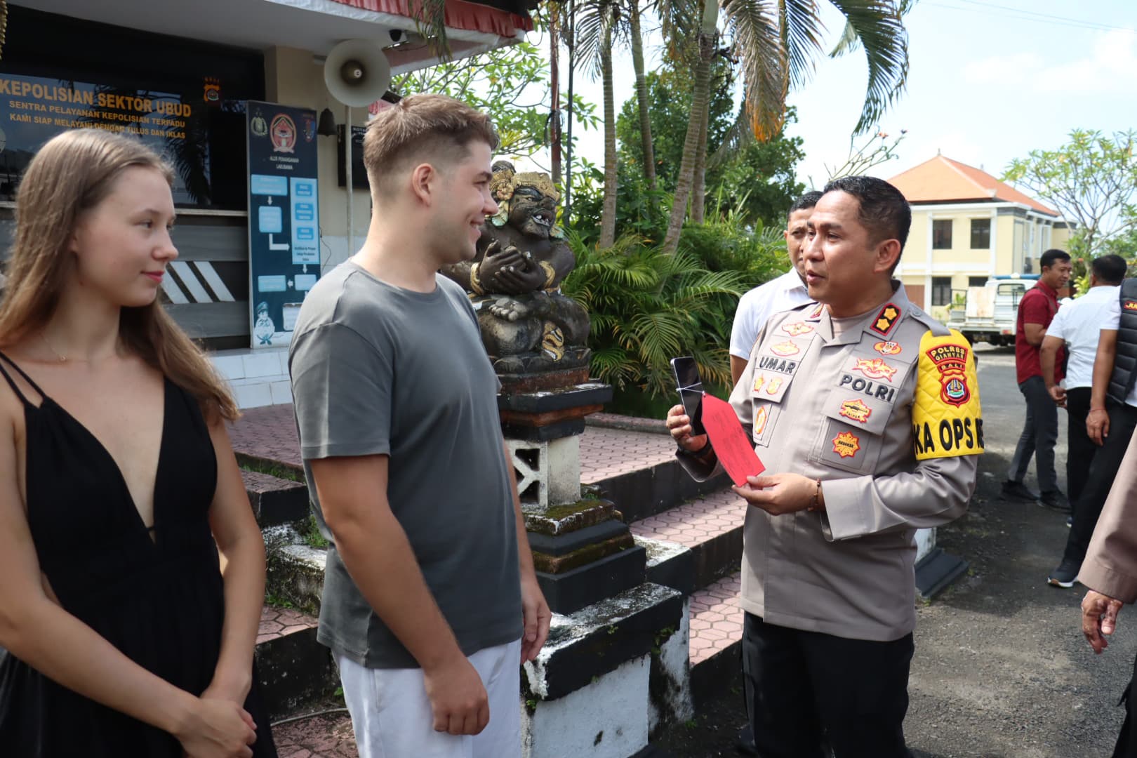 WNA Ukraina Jadi Korban Penjambretan Hingga Terjatuh, Polisi Tangkap Dua Pelaku di Ubud