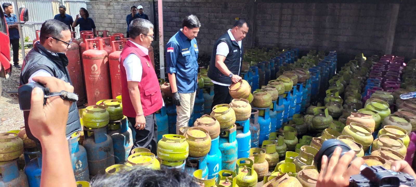 Pengoplos Gas LPG Bersubsidi Omset Rp 650 Juta/Bulan di Kutri Gianyar Diungkap Bareskrim Polri