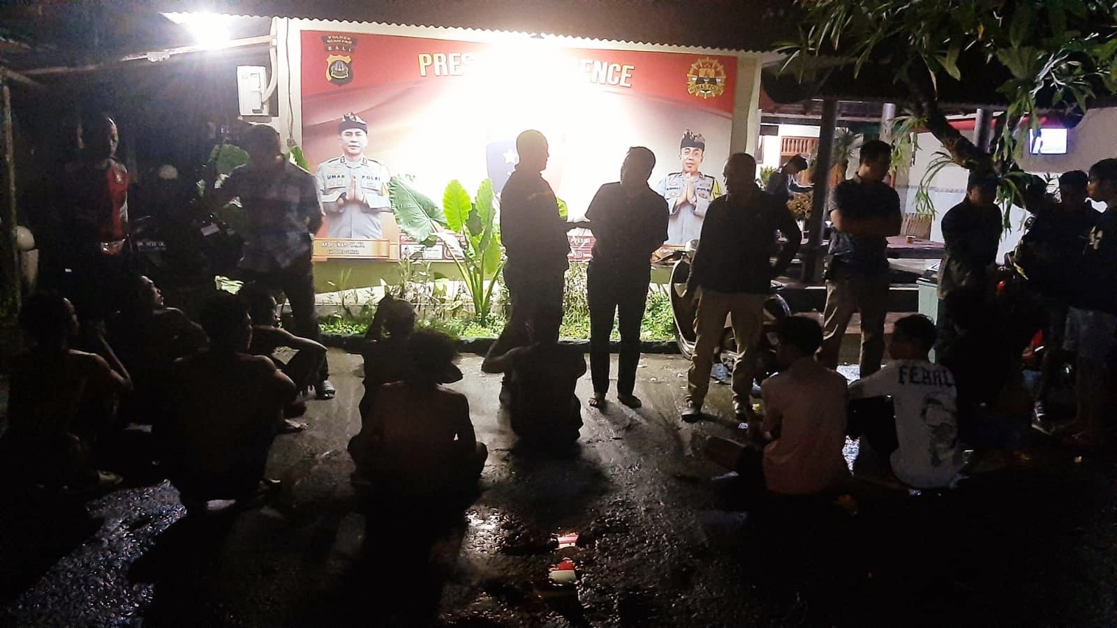 Perkelahian Antar Warga di Desa Ketewel, Satu Korban Dilarikan Ke Rumah Sakit