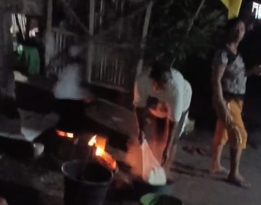 Tradisi Nyakan Diwang di Buleleng, Serunya Memasak Sambil Lestarikan Warisan Budaya Bali