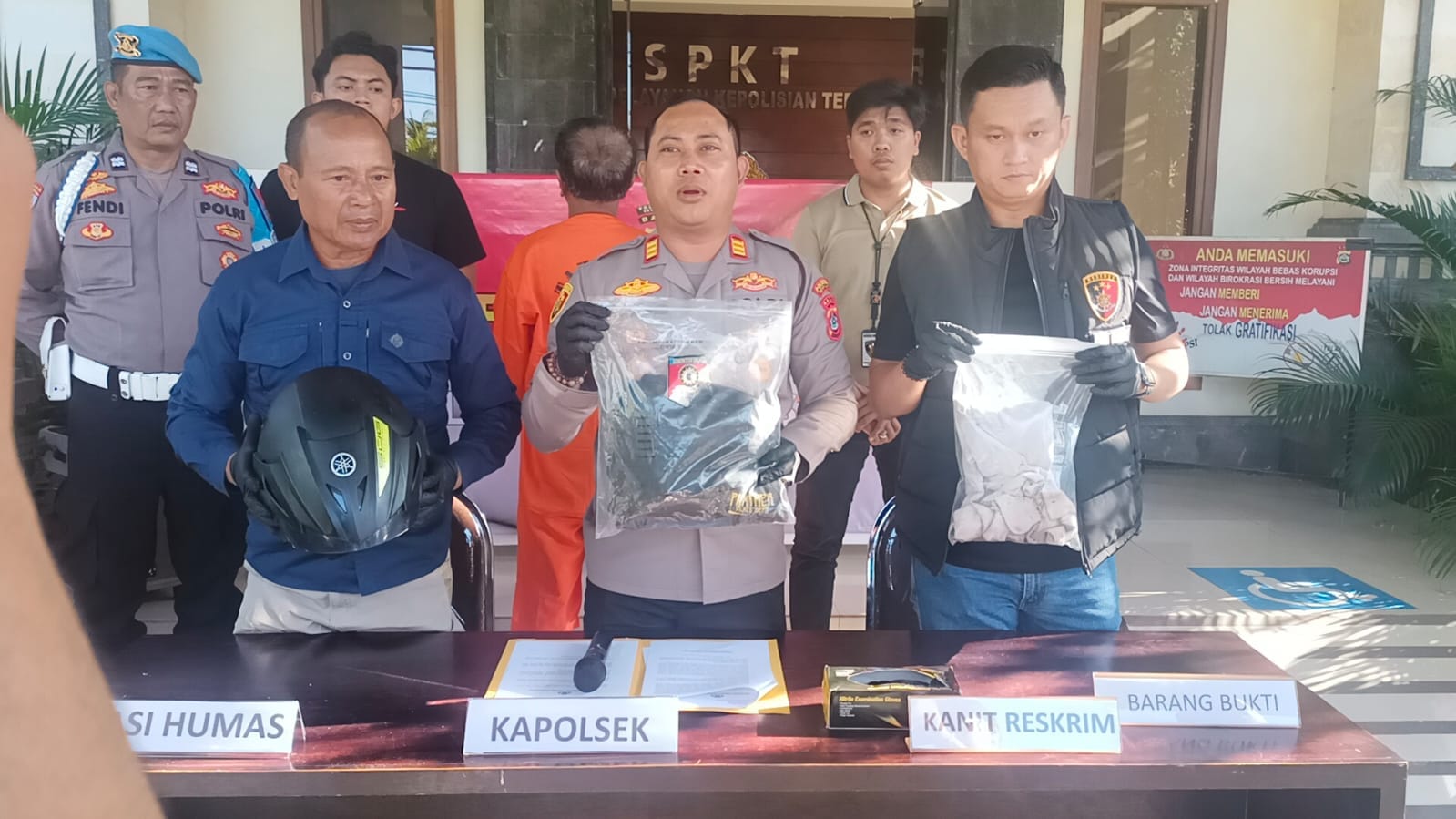 Sakit Hati Dipecat, Vila WN Inggris di Pecatu Dilempar Bom Molotov Hingga Terbakar