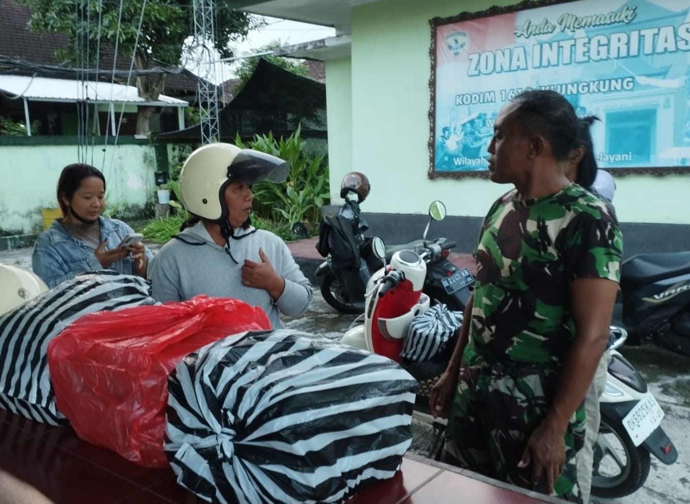 3 Ribu Tusuk Sate, Pesanan Fiktif Dikirim ke Kodim 1610/Klungkung, Pedagang Asal Ubud Syok