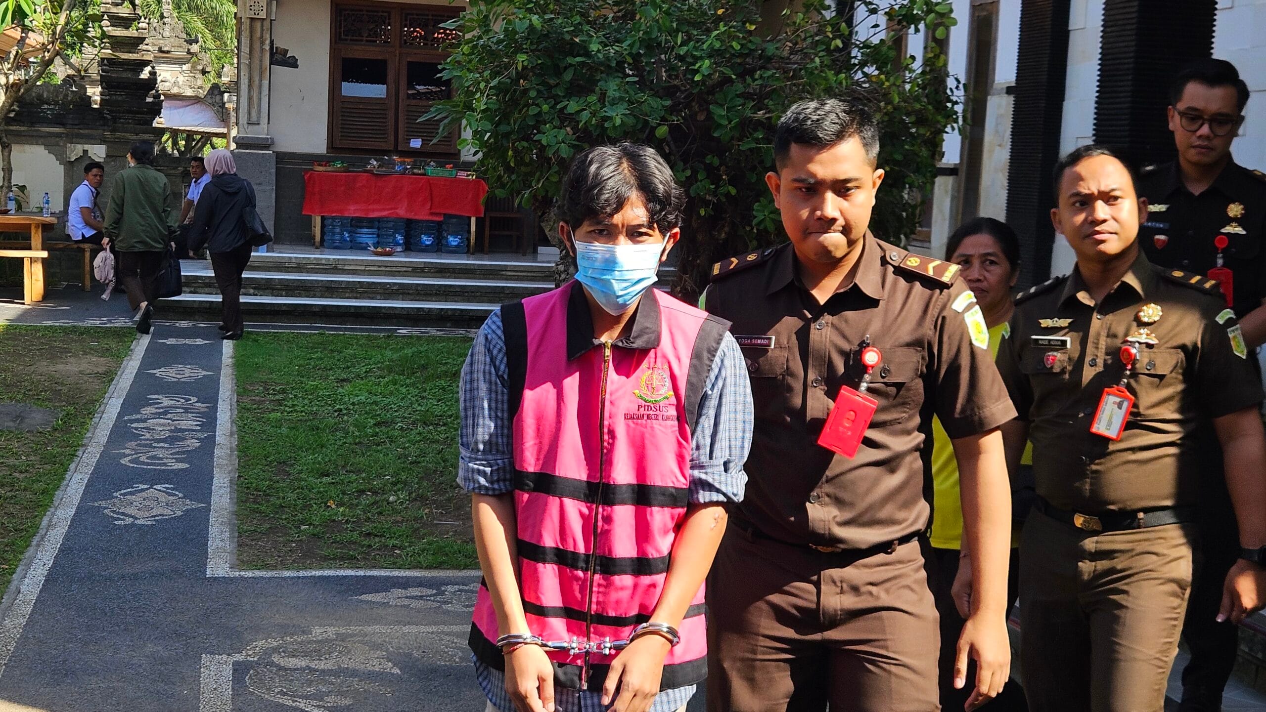 Tingkat Kasasi, Hukuman Eks Bendahara Desa Tusan Diperberat – Mantan Perbekel Sudah P21