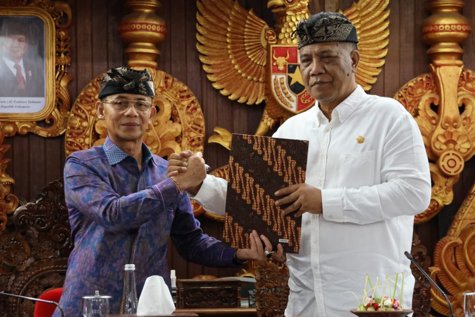 Bupati Klungkung Sampaikan Ranperda Pertanggungjawaban Pelaksanaan APBD 2024 Dalam Sidang DPRD Klungkung