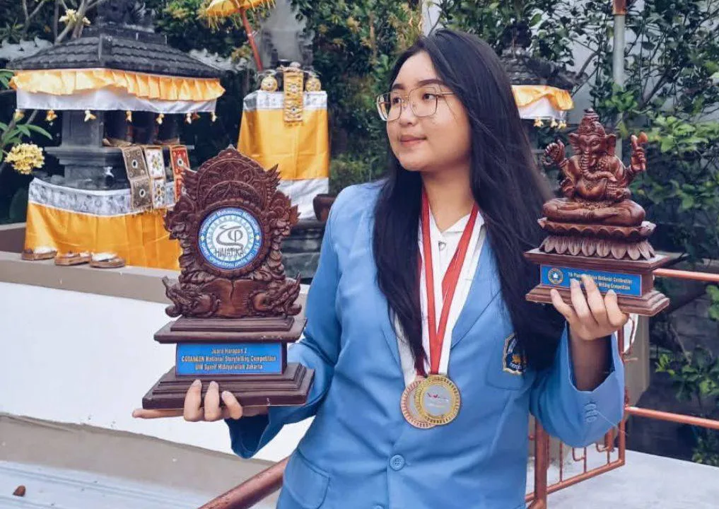 Athanasia Gusanto, Anak Pedagang Warung Buleleng yang Tembus University of Edinburgh