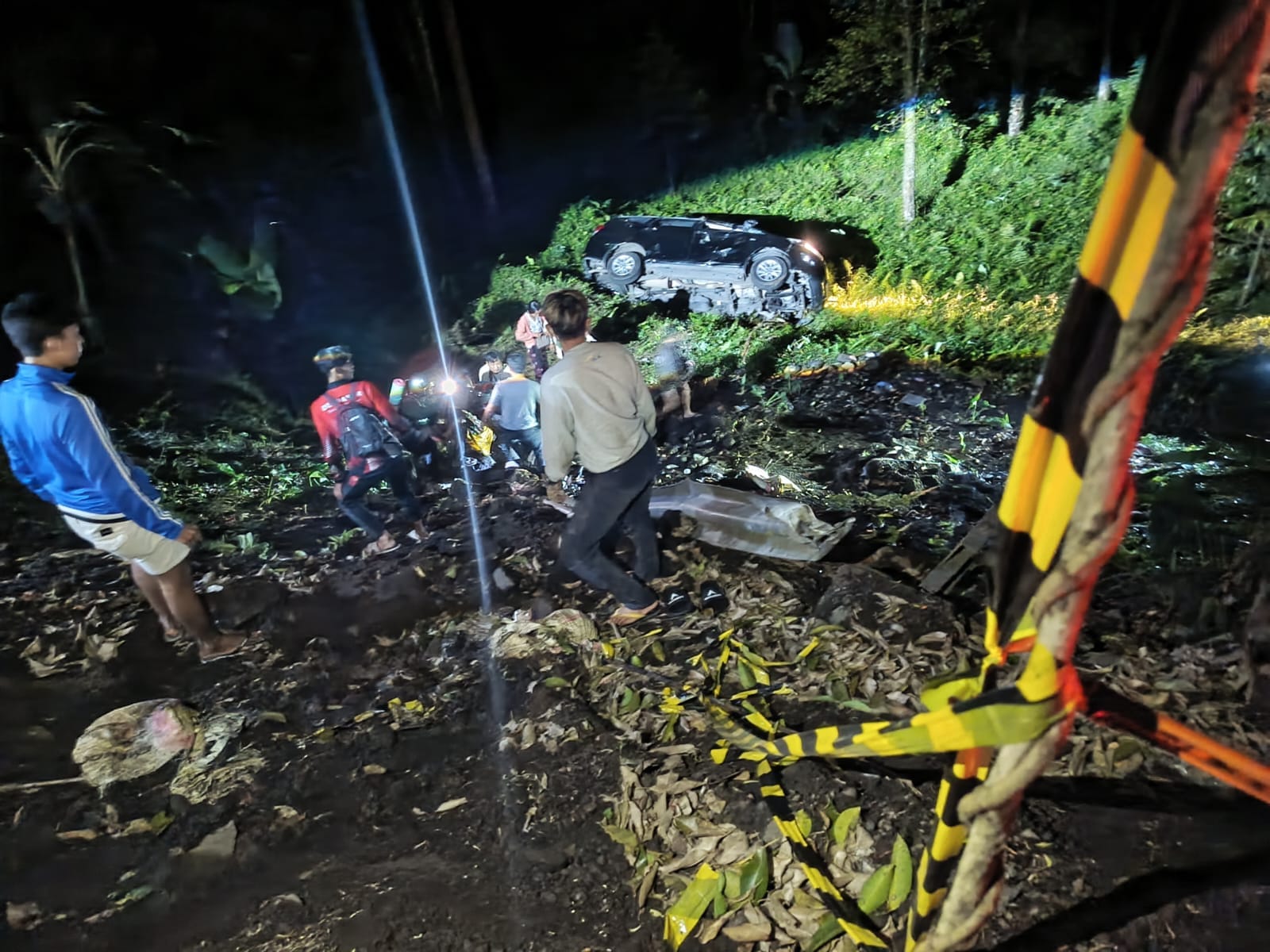 Mobil Jatuh ke Jurang di Bukit Jambul Klungkung, 9 Orang Luka-Luka