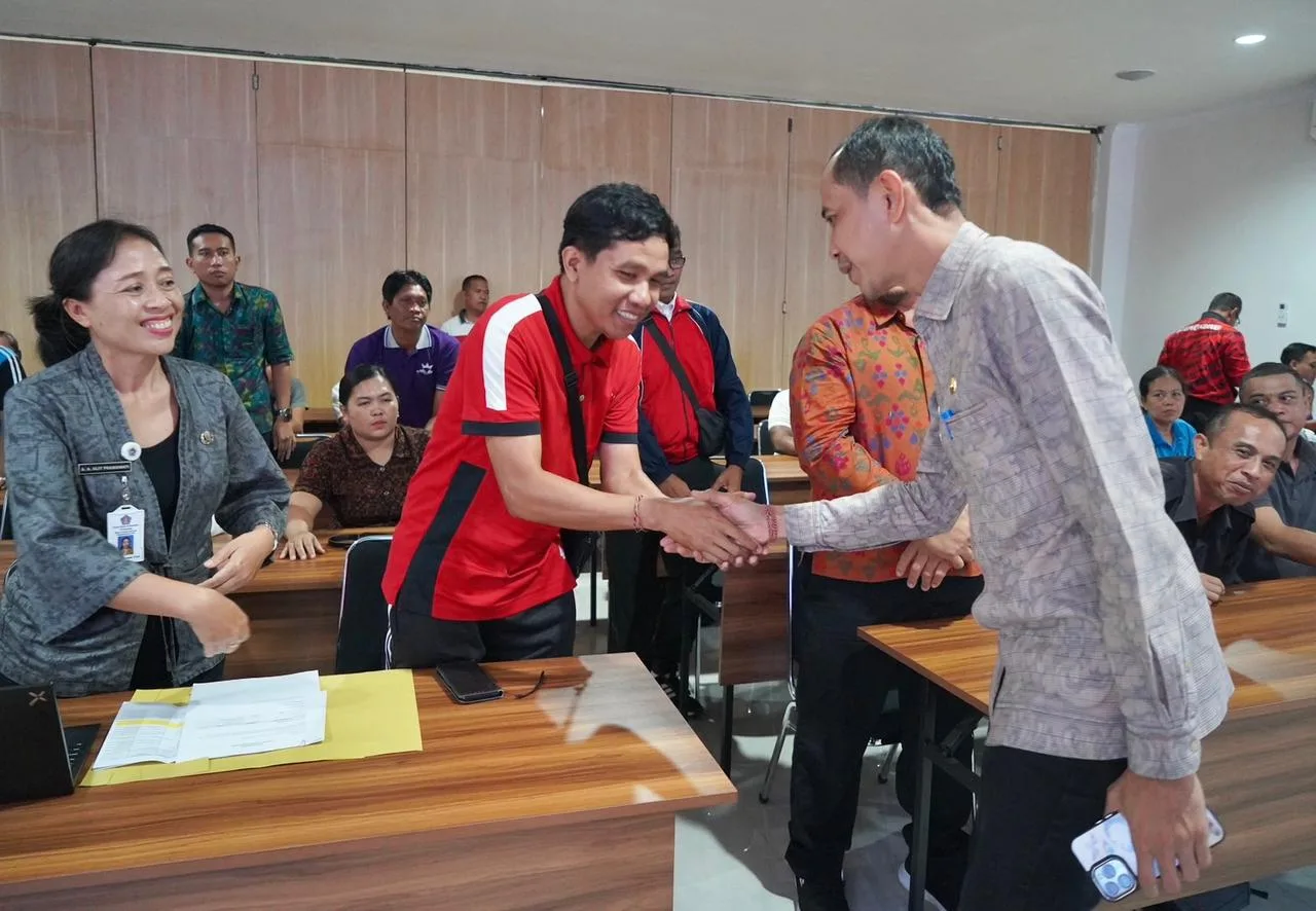 PPPK Paruh Waktu Diminta Wabup Tjok Surya Jaga Disiplin dan Pelayanan Publik