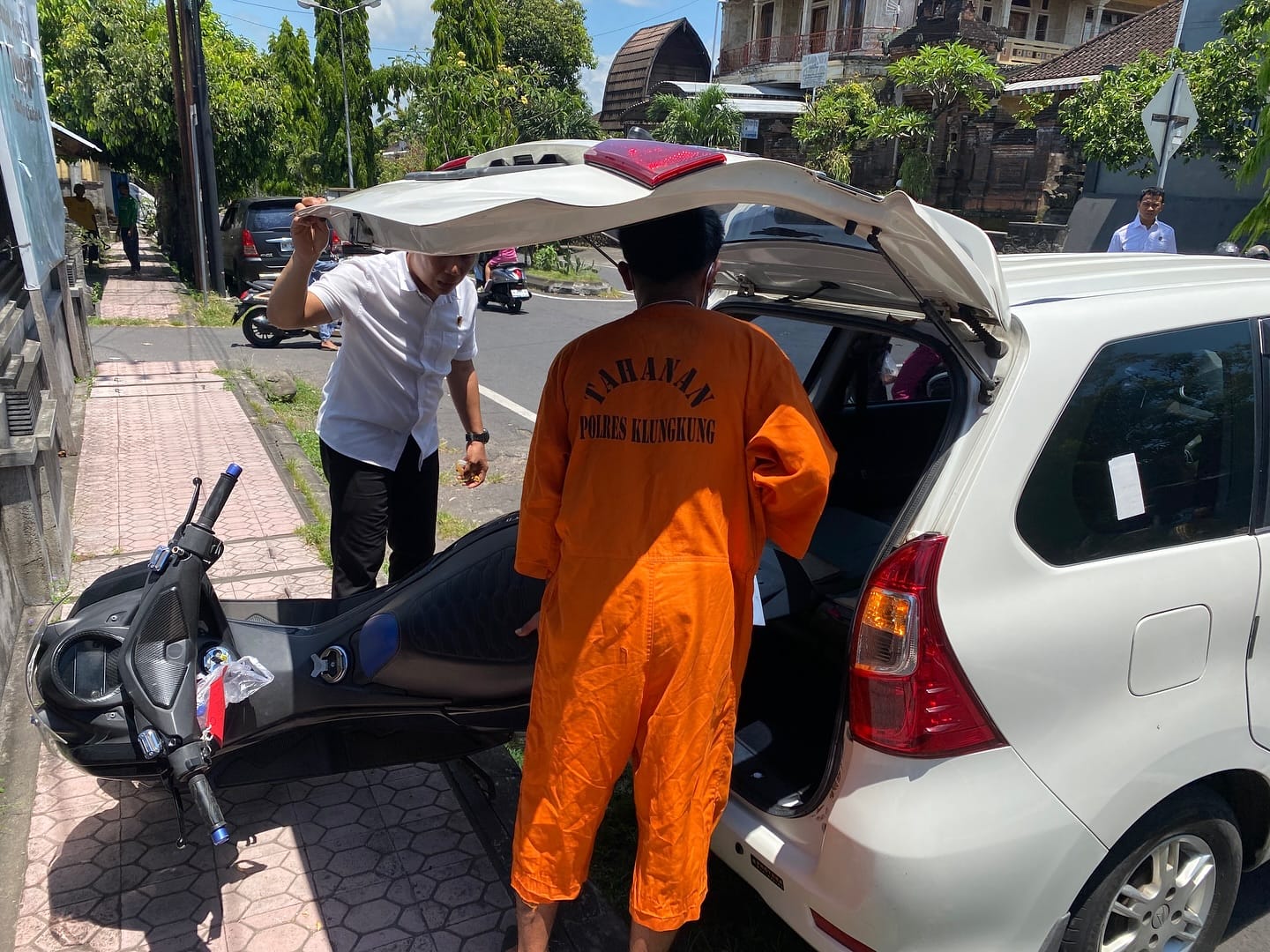 Polres Klungkung Tangkap Pelaku Curanmor dan Curat, Satu Pelaku Gasak Motor di 12 TKP