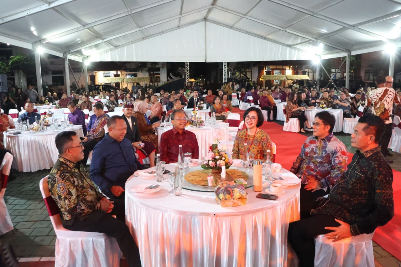 Kajati Bali yang Baru “Chatarina Muliana”, Disambut Khusus Gubernur Koster