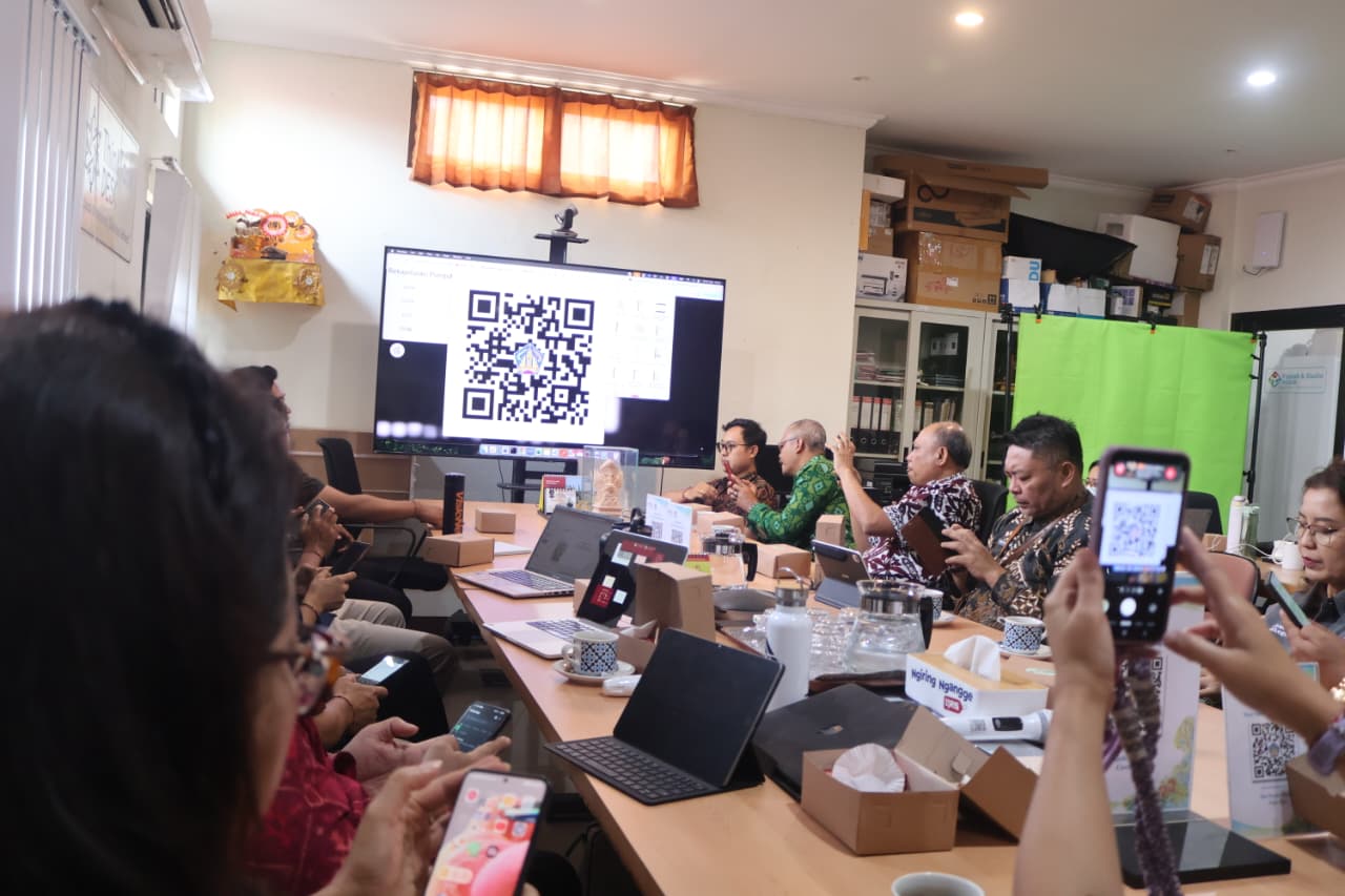 PWA Raup Rp320 Miliar, Pengelolaan Sampah Desa Adat Bikin Tim IGA Terkesan