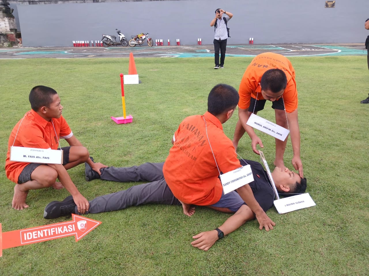 Tiga Tersangka Pembunuhan di Pejeng Jalani Rekonstruksi 15 Adegan