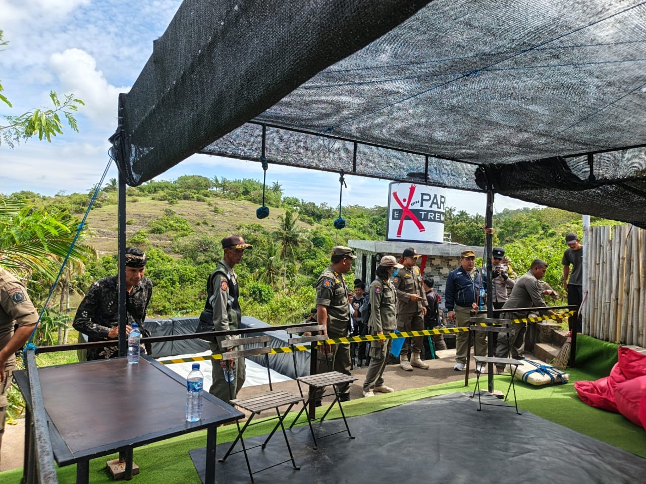 Tak Kantongi Izin, Bungee Jumping Ekstrem Nusa Penida Disegel, Polisi Turun Amankan