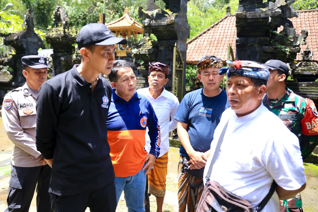 Cek Kerusakan Pura Manik Tirta, Tjok Surya: Tim Teknis Segera Turun, Cegah Longsor Susulan!