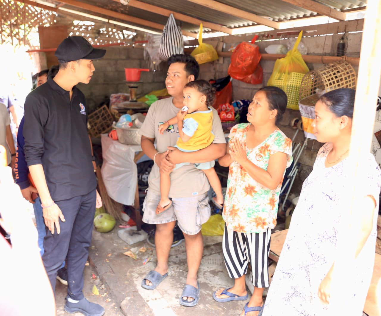 Wabup Klungkung Sambangi Warga Terdampak Cuaca Buruk: Jangan Sampai Ada Korban Lagi!