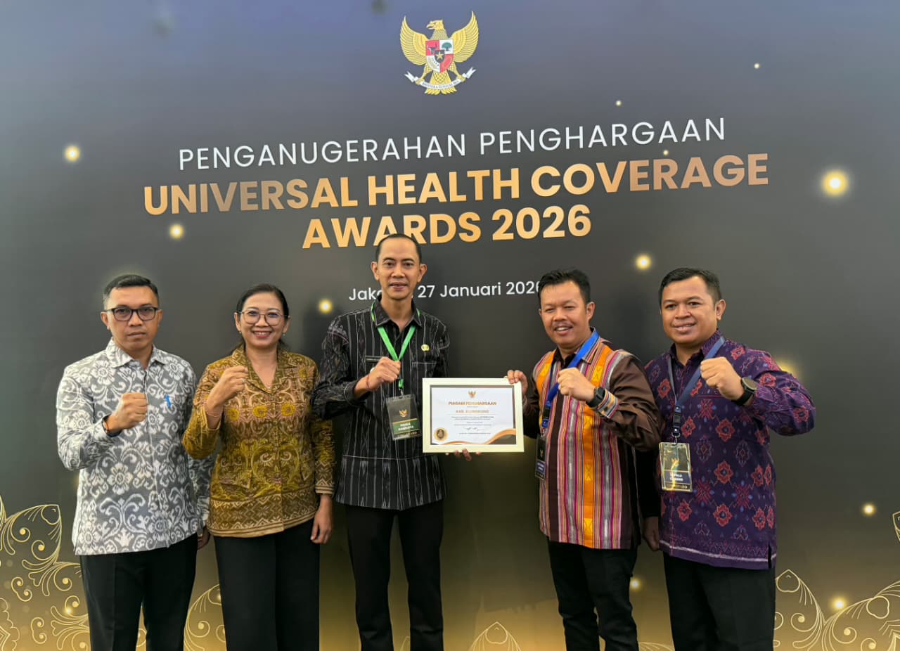 Raih UHC Award Kategori Utama, 100 Persen Warga Klungkung Terjamin JKN