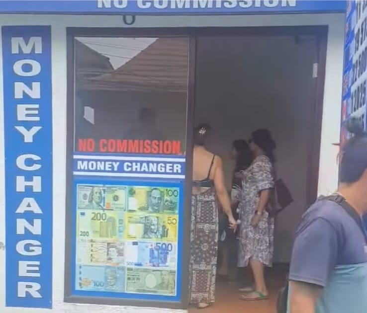 Viral! Oknum Pegawai Money Changer Diduga Tipu Turis di Ubud, Satpol PP & Polisi Turun Tangan