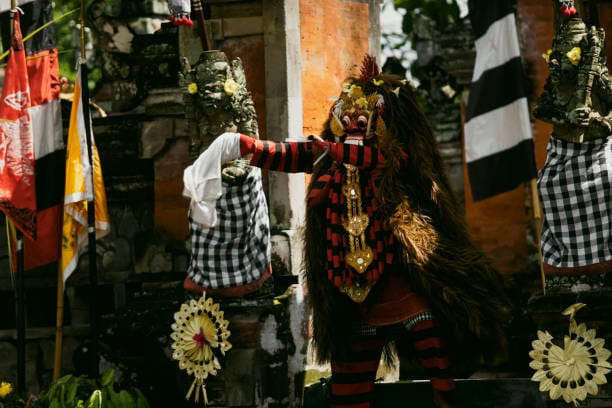 Jangan Lupa Segehan! Ini Alasan Kajeng Kliwon Enyitan Disebut Hari Paling Keramat di Bali