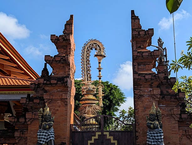 Kajeng Kliwon Enyitan! Kenapa Hari Ini Dilarang Bangun Rumah dan Ngaben? Ini Penjelasannya