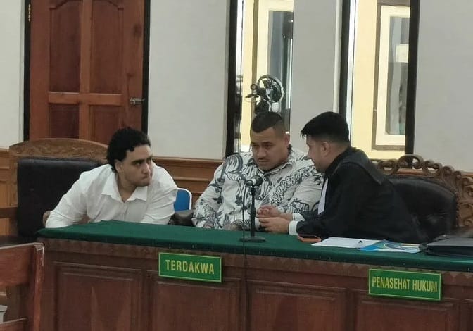 Istri WN Australia Korban Penembakan Munggu Menangis: “Suami Saya Dibunuh Terencana, Kami Minta Keadilan!”