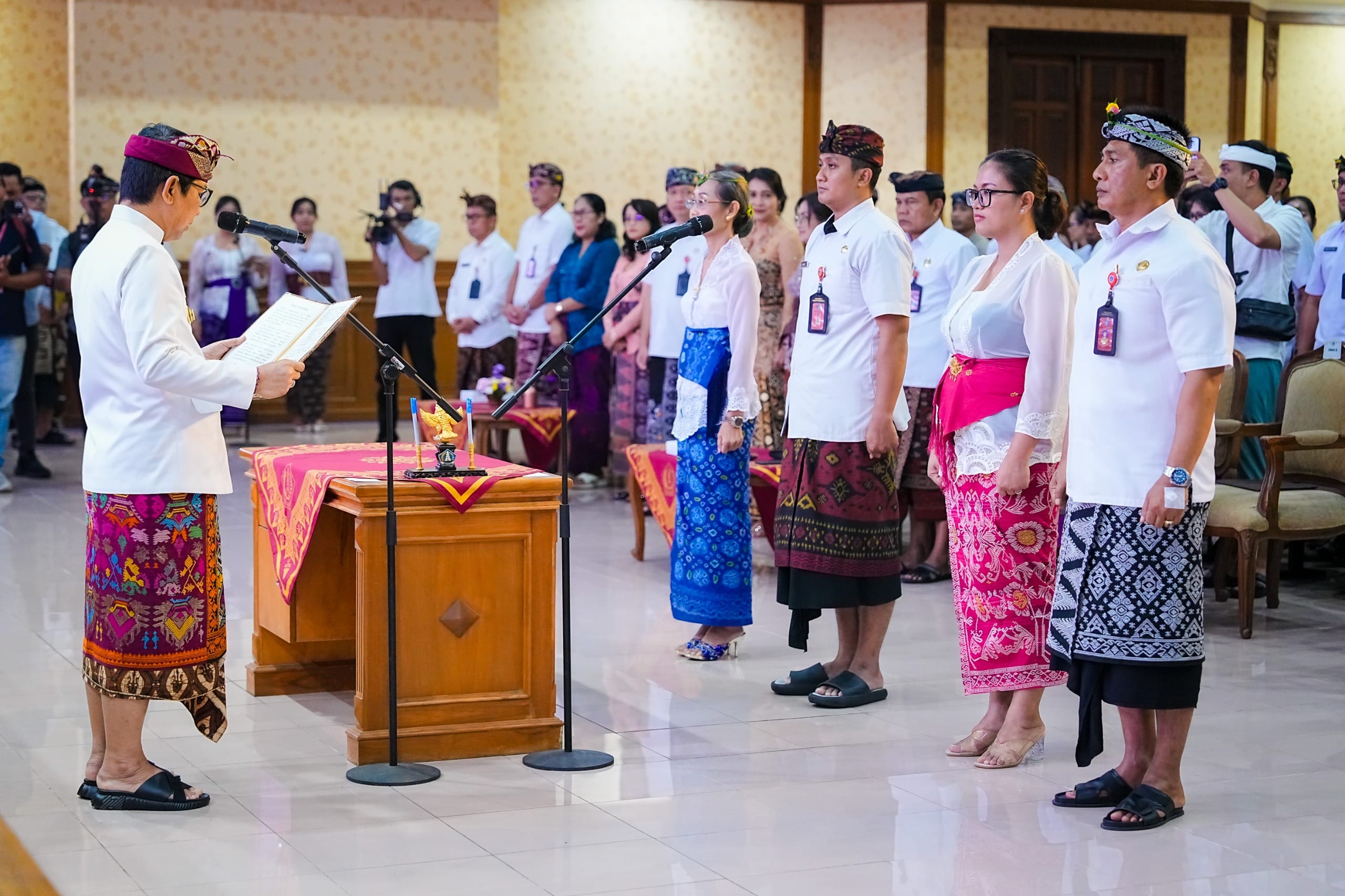 Gerbong Mutasi Bergerak, 234 Pejabat Badung Dirombak