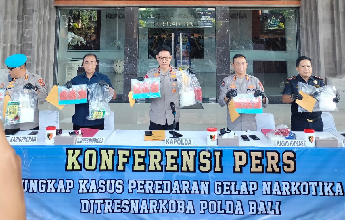 Polda Bali Bongkar Jaringan Narkoba Internasional, Barang Bukti 10 Kg Senilai Rp 15 Miliar Disita!