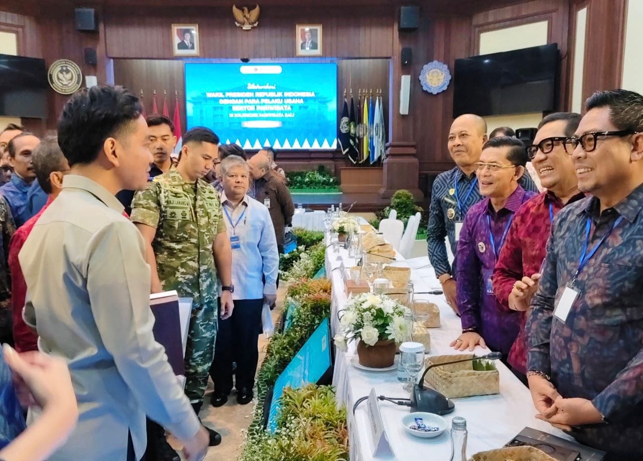 Tatapan Gibran ke Pariwisata Bali 2026: Digitalisasi atau Tertinggal! Bupati Satria Komitmen Benahi Ceningan-Lembongan