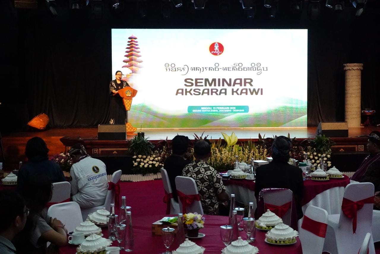 Putri Koster di Seminar Aksara Kawi: Bali Boleh Jadi Wisata Dunia, Tapi Jangan ‘Barat-baratan’ Sampai Lupa Tradisi