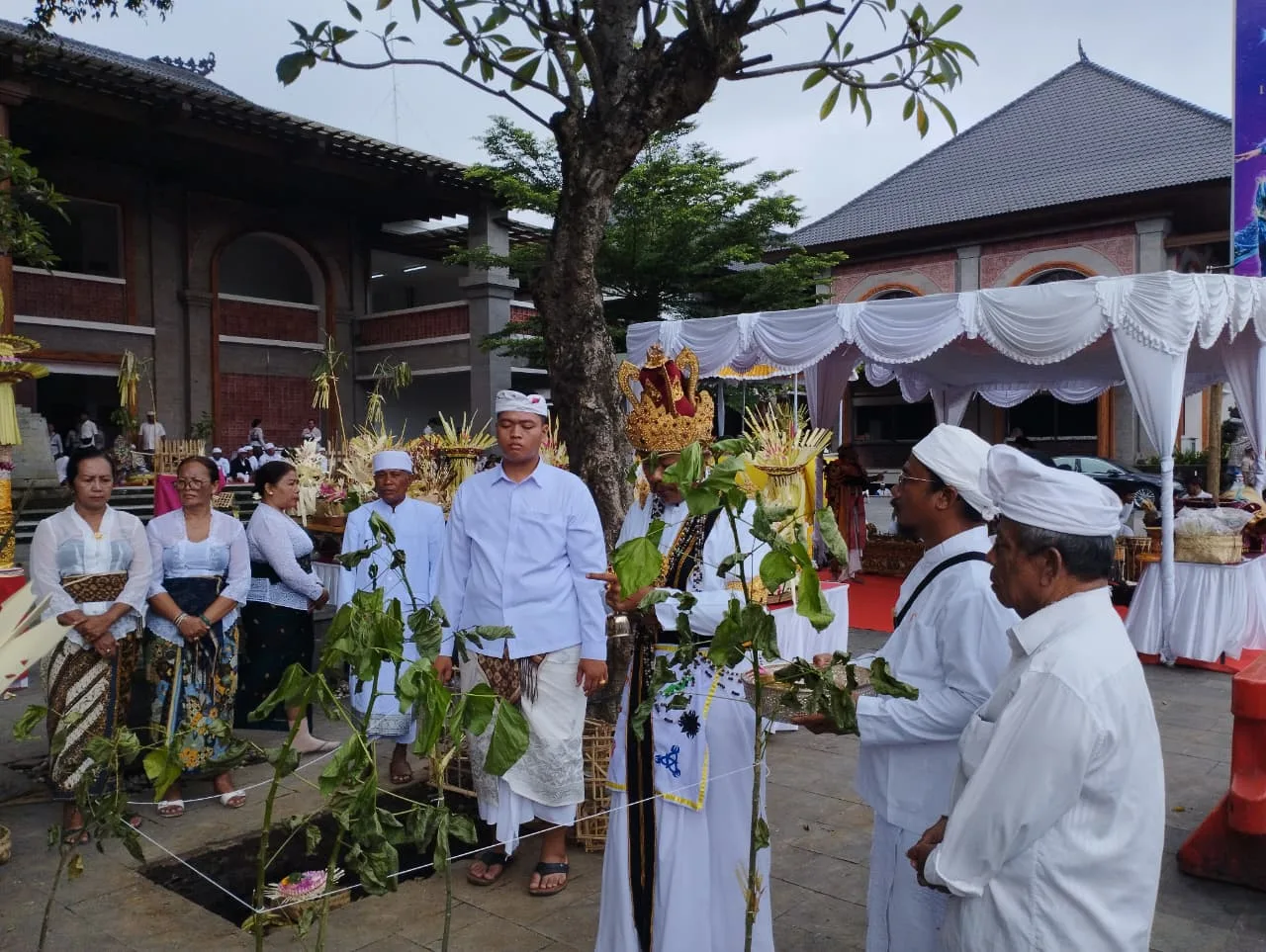 Pasca Terbakar, Pasar Ubud Dipelaspas – Pedagang Masuk Akhir Februari