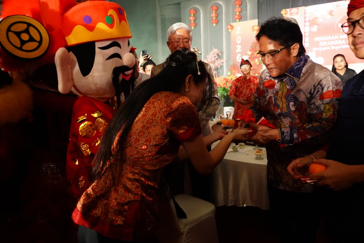 Akulturasi Pis Bolong hingga Kang Ching Wie, Wagub Giri Prasta Sebut Tionghoa-Bali Saudara Ratusan Tahun
