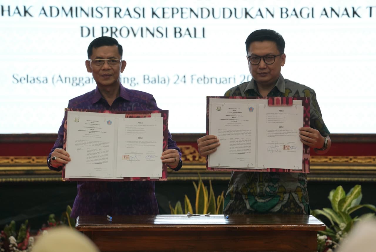 Pastikan Hak Sipil Terpenuhi, Bupati Satria Teken Kerja Sama Perlindungan Anak Terlantar dengan Kejari