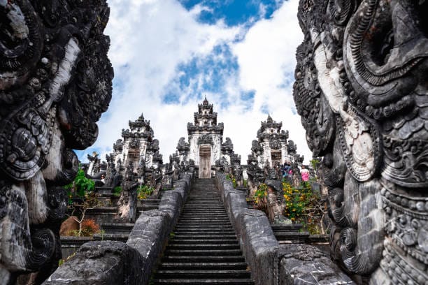 Purnama Kawolu 2 Februari 2026: Momentum Pemujaan Sang Hyang Chandra dan Pembersihan Jiwa