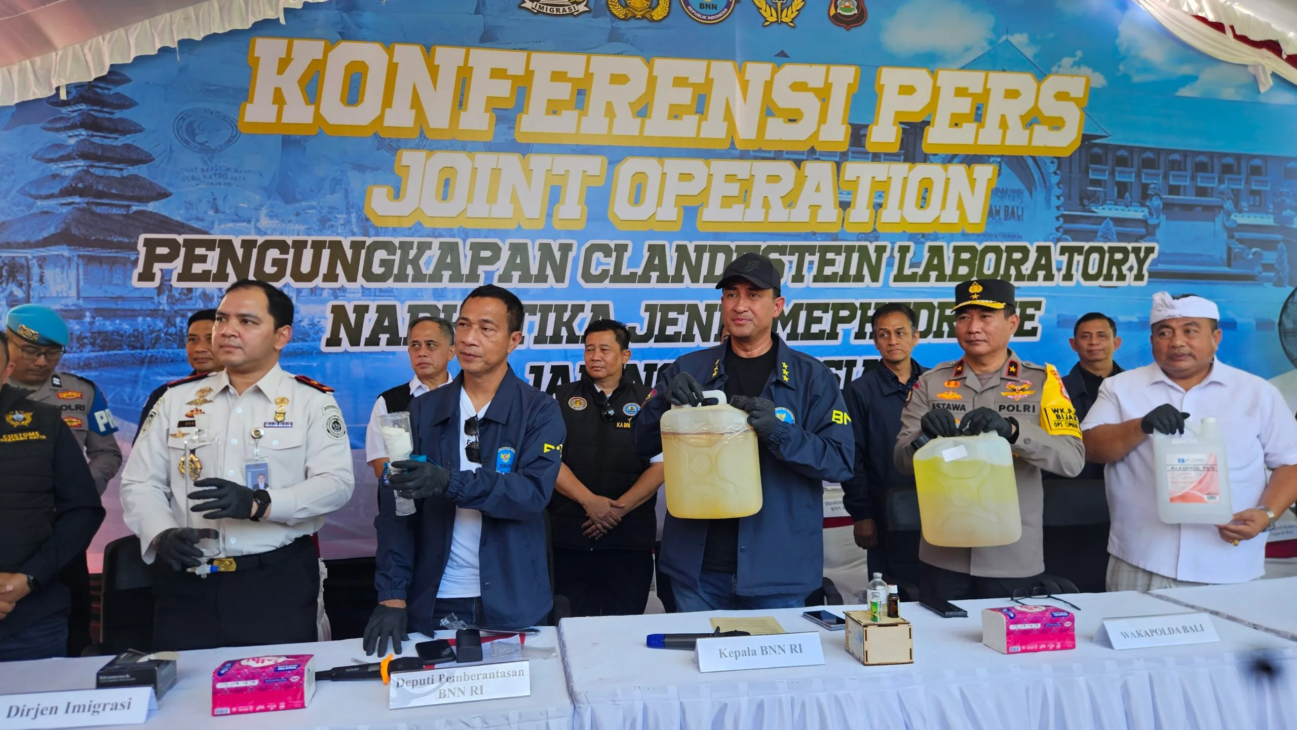 WN Rusia Produksi 7,8 Kg Mephedrone di Bali, Bahan Melalui Perdagangan Gelap Internasional