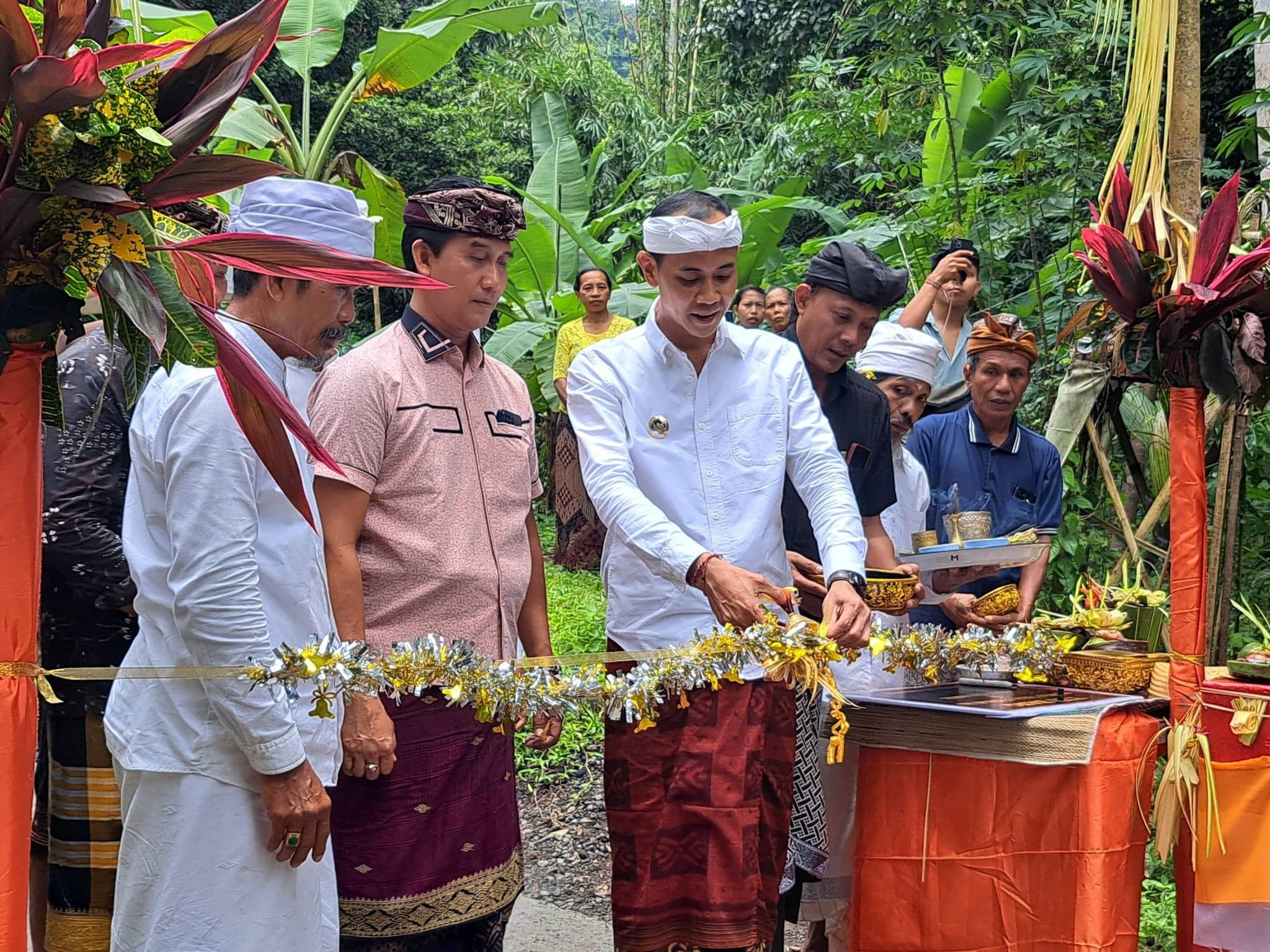 Dulu Terisolir dan Jalan Memutar, Kini Warga Kayehan Sembringah Punya Jembatan ‘Titi Bang’!, Hasil Reses Ary Priadnya