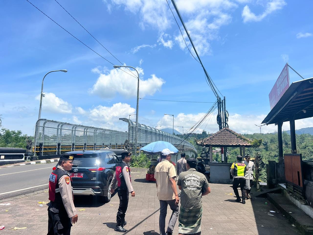 Geger Pesan WhatsApp ‘Titip Adik’, Petugas Sisir Jembatan Tukad Bangkung Usai Laporan Darurat Wanita Hilang dari Sukawati