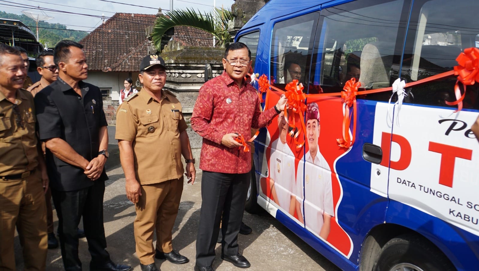 Kawal Bansos Tepat Sasaran, DPRD Buleleng Dukung Peluncuran Mobil DTSEN dan Penandaan Rumah KPM
