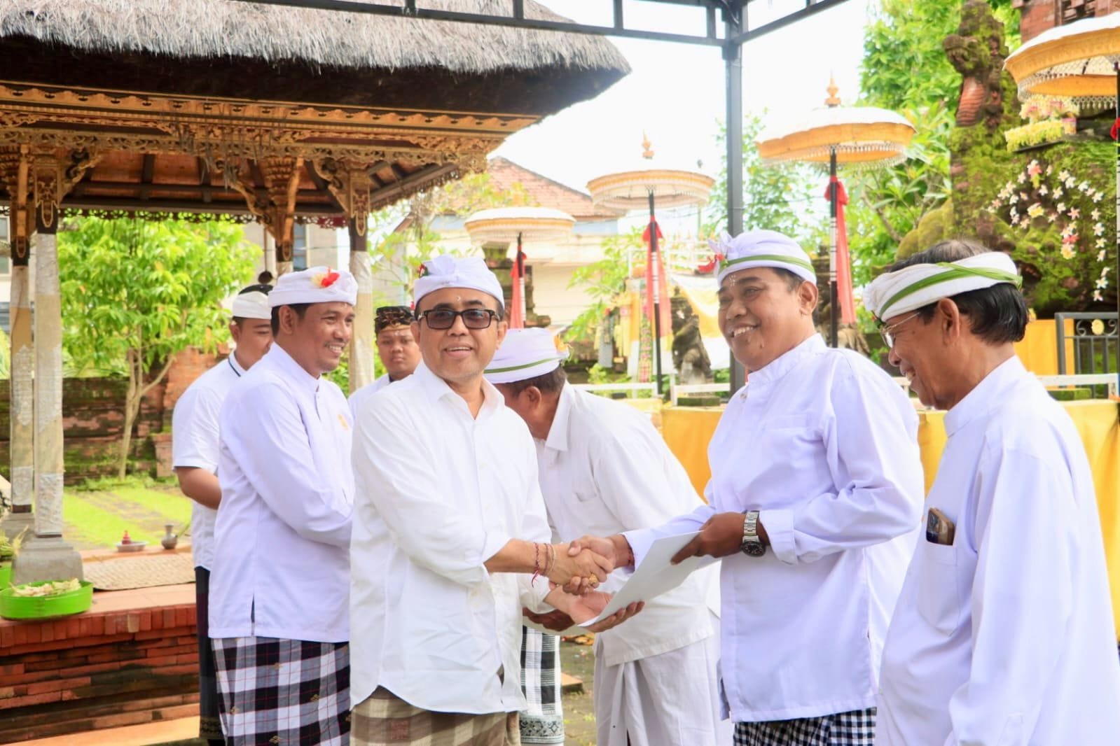 Kuatkan Benteng Budaya! Jaya Negara Serahkan SK Pengurus MDA Denpasar di Tengah Ritual Majaya-Jaya