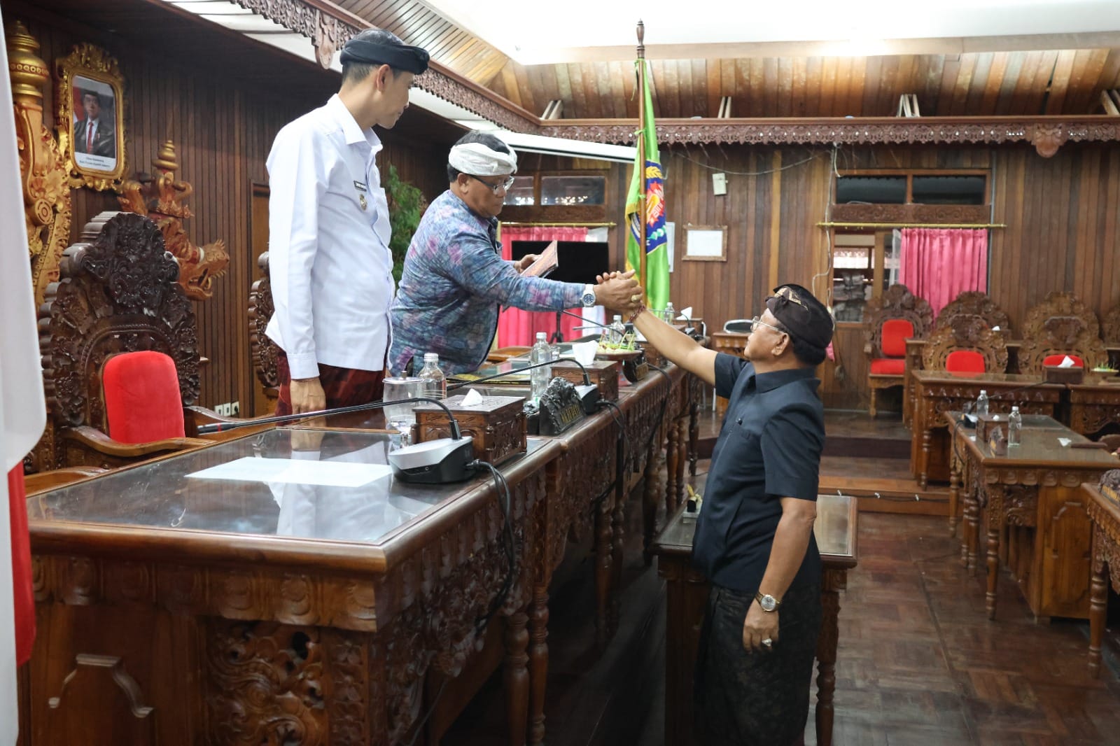 Fraksi Nasional Solidaritas   Soroti Masalah Sampah Hingga Potensi Kebocoran Retribusi