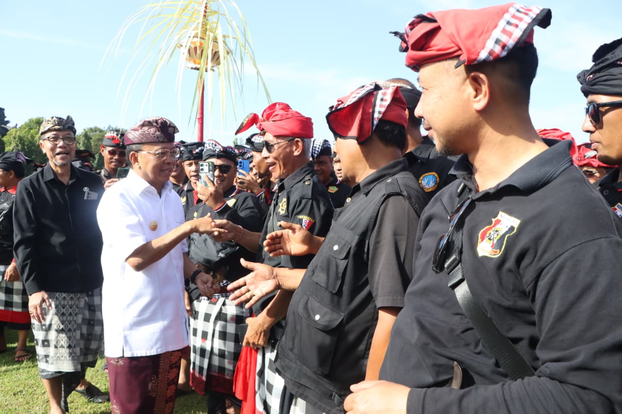 Ujian Toleransi Bali: Pecalang dan Aparat Bersinergi Amankan Nyepi yang Berdekatan Malam Takbiran