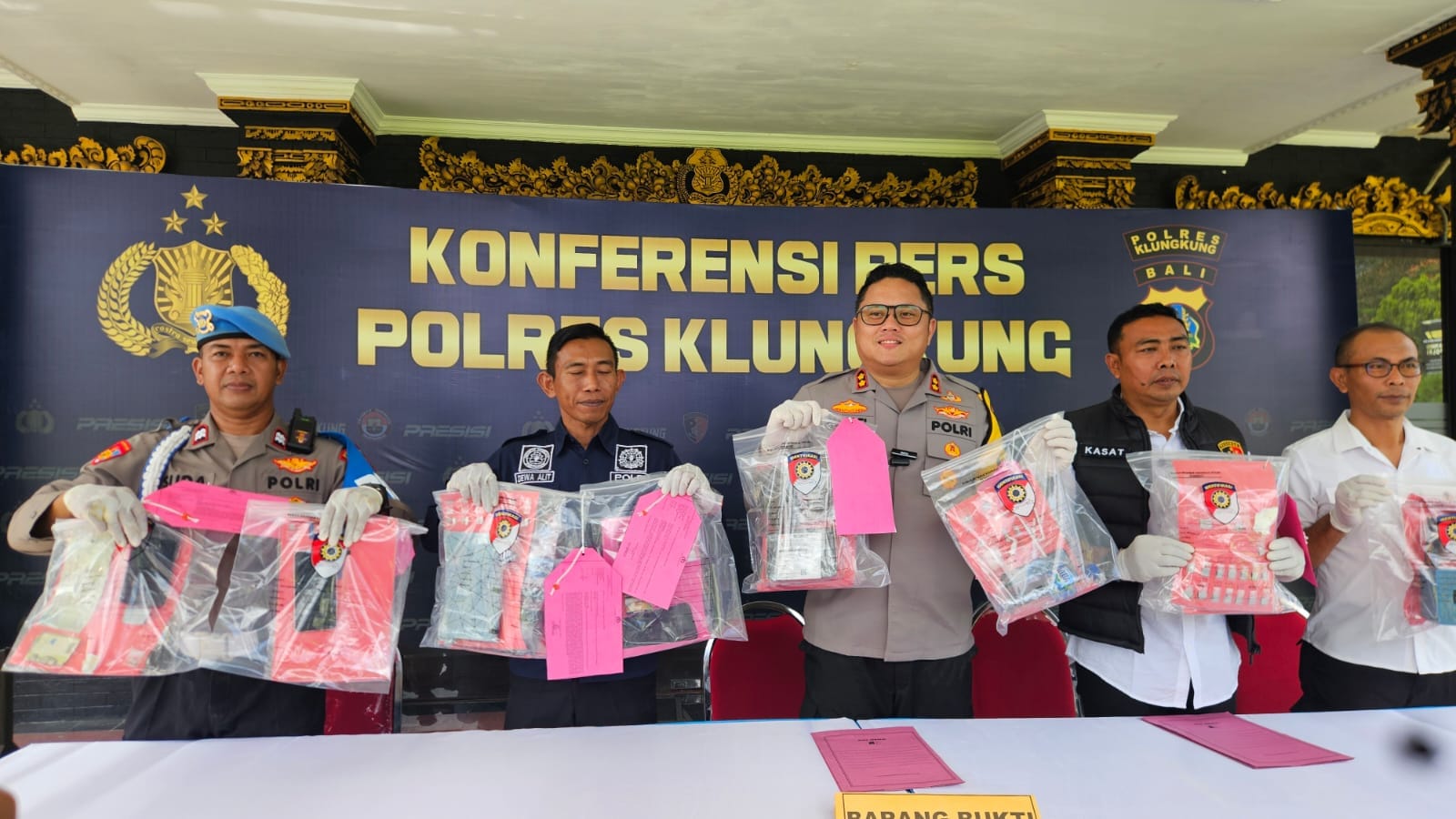 5 Pengedar Narkoba Ditangkap Satnarkoba Polres Klungkung, Sasar Sopir Pariwisata Nusa Penida, 1 Perempuan – 1 Pegawai PPPK