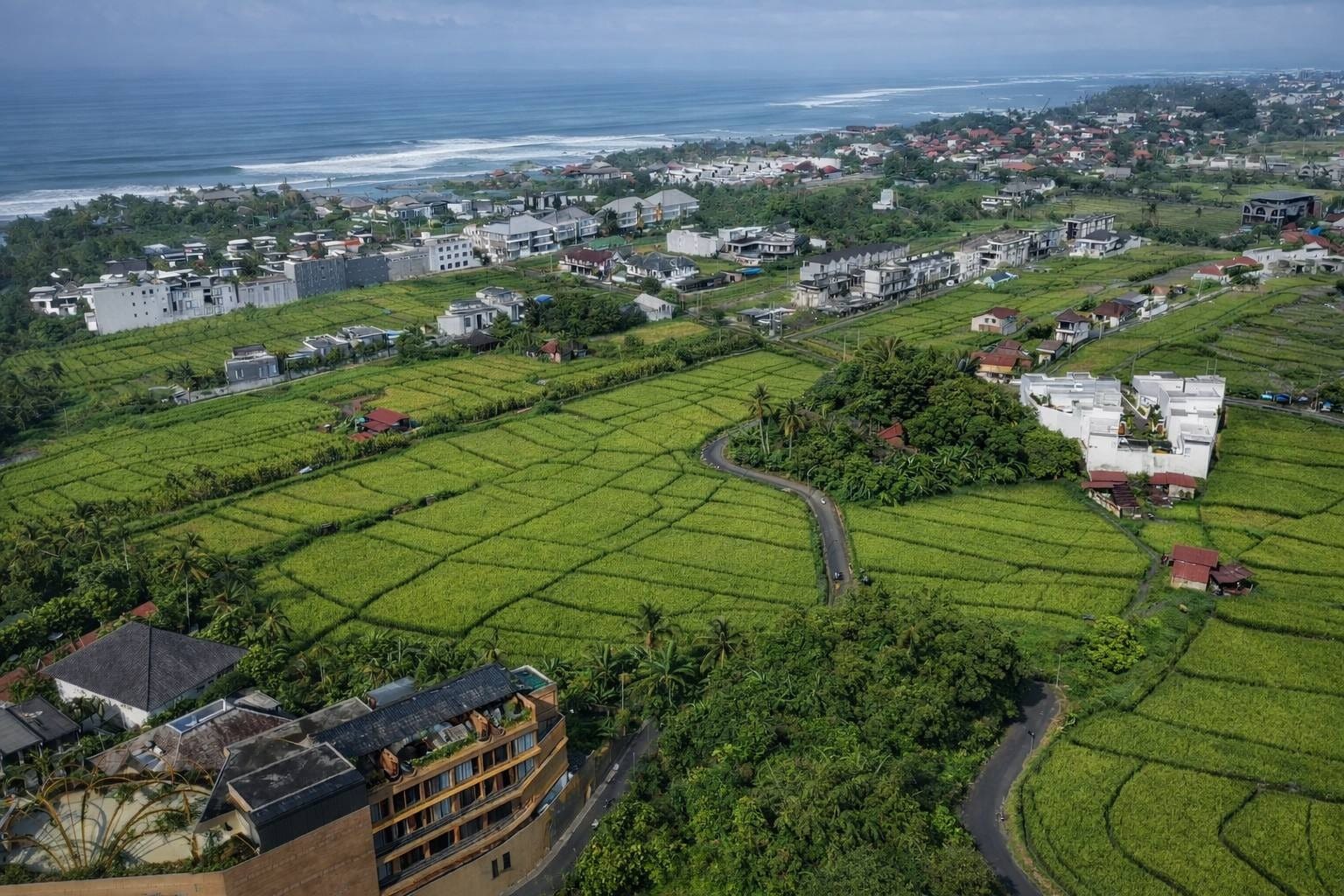 Sasar Mafia Tanah? Wayan Koster Minta Pansus TRAP ‘Getarkan’ Bali  Tolak  Alih Fungsi Lahan!