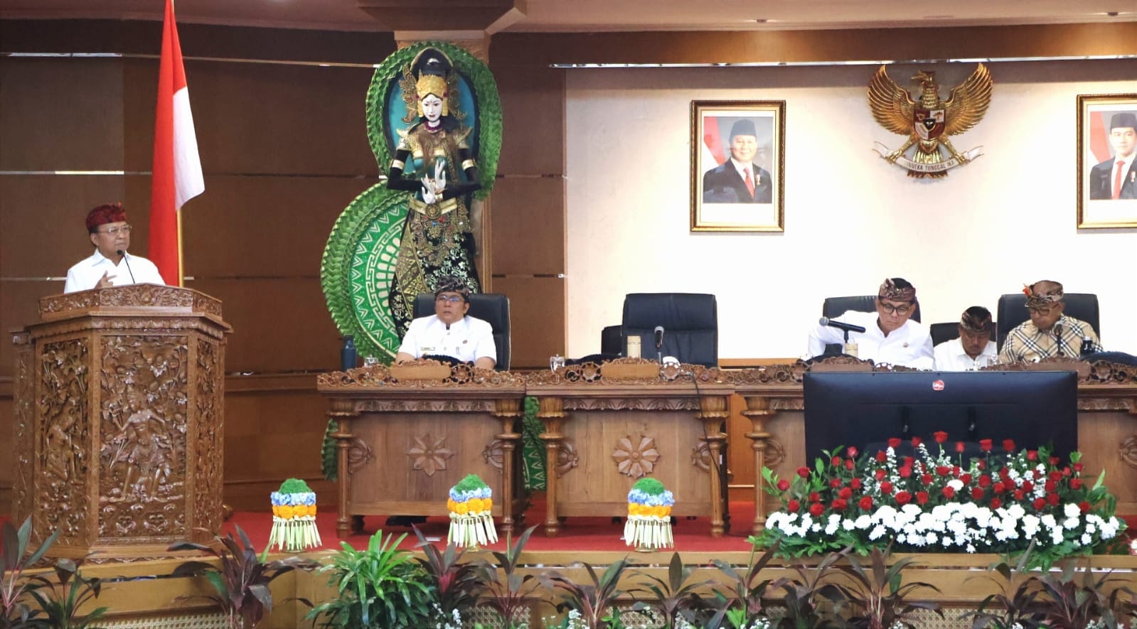 “Jangan Mau Disogok!” Tegas Wayan Koster ke Pansus TRAP Saat Soroti Ancaman Kedaulatan Pangan Bali