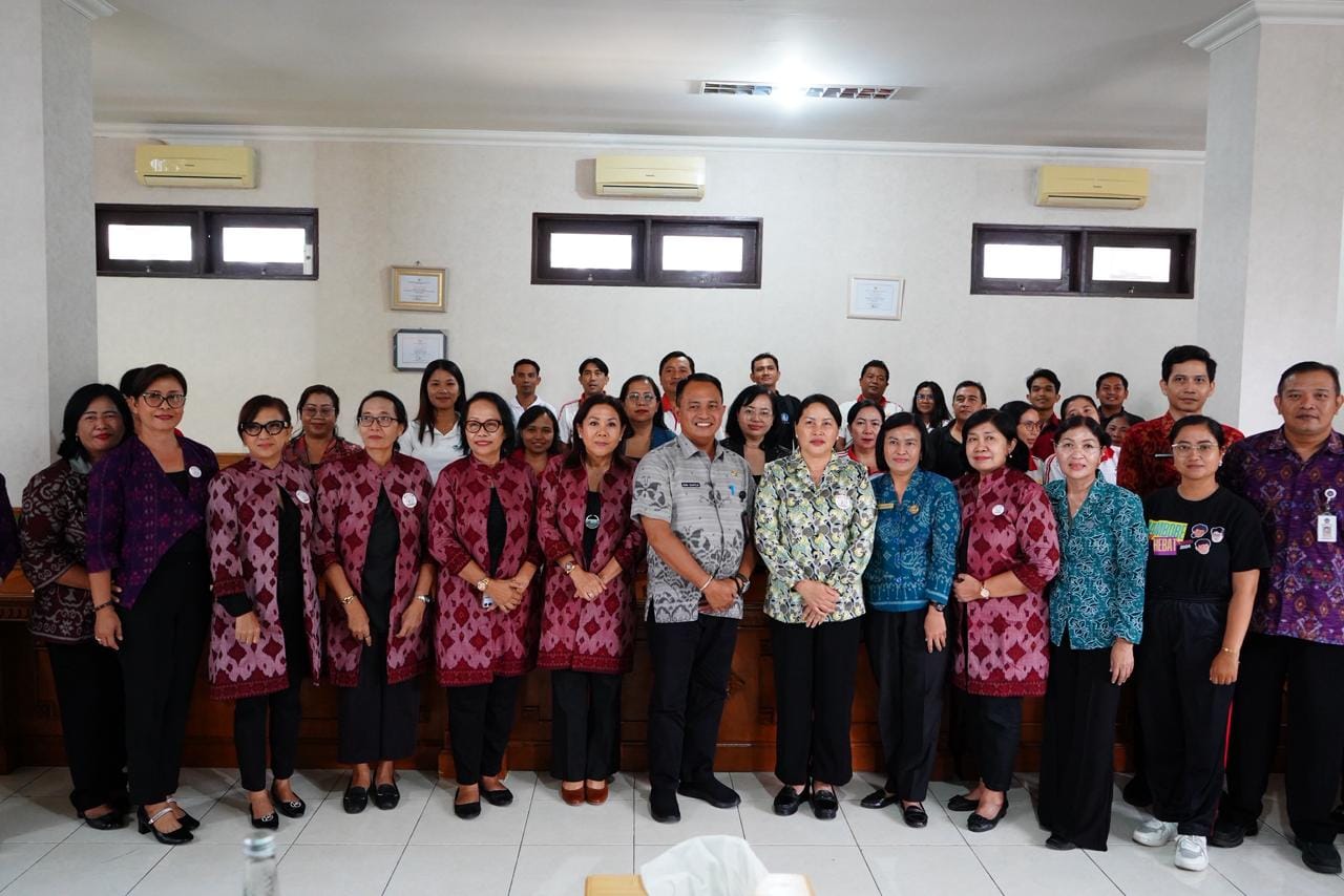 Sentil Orang Tua yang Sibuk Kerja, Istri Wagub Giri Prasta Ungkap Pemicu Kasus Bunuh Diri dan Kekerasan Anak di Badung